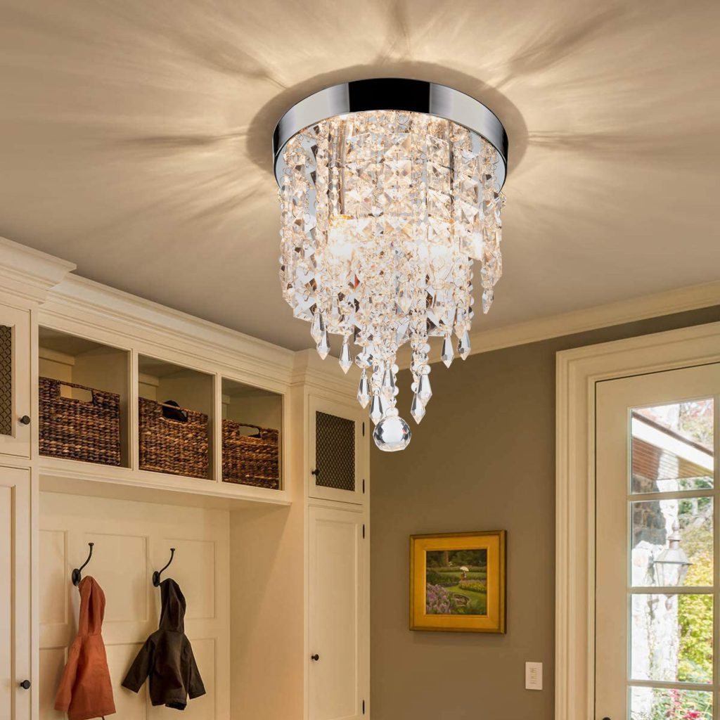 Five reasons why crystal chandeliers are not fashionable in 2022